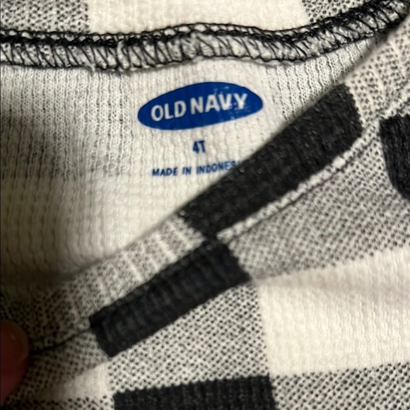 Old Navy Lot of 2 Shirts - Picture 3 of 3